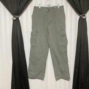 Old Navy olive cargo pants